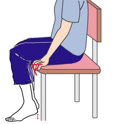 やり方は椅子に浅めに腰掛け、股関節と膝関節を直角もしくはそれ以内に曲げ、踵を浮かせて上下させます。